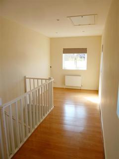 1 bedroom end of terrace house to rent, St. Leonards Avenue, Chatham