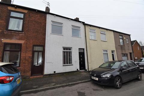 3 bedroom terraced house to rent, Union Street, Manchester M29