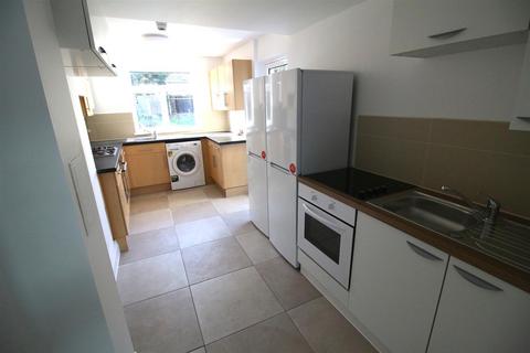 House share to rent, Boycroft Avenue, London