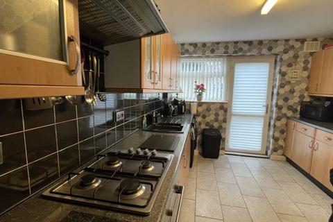 3 bedroom terraced house for sale, Balmoral Close, Rushall, Walsall, WS4 1QX