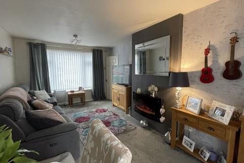 6 Balmoral Close, Walsall, WS4 1QX