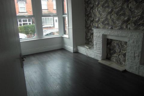 4 bedroom terraced house for sale, Sandhurst Place, Leeds LS8