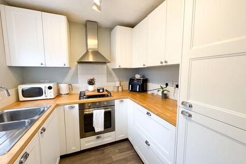 3 bedroom terraced house for sale, Gullick Way, Burntwood