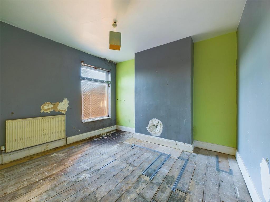 Bedroom: