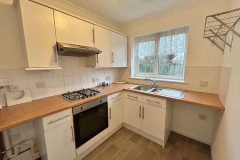 2 bedroom terraced house to rent, Reed Street, Ryde