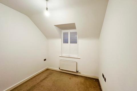 2 bedroom flat to rent, Rylands Drive,  Warrington, WA2