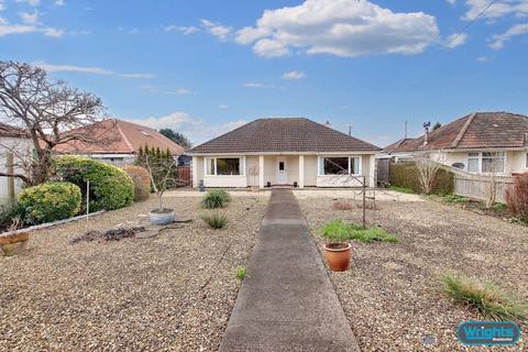 2 bedroom detached bungalow for sale, Greenway Gardens, Trowbridge