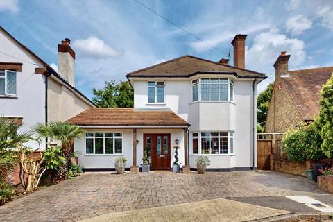 4 bedroom detached house for sale, The Hermitage, Uxbridge, UB8