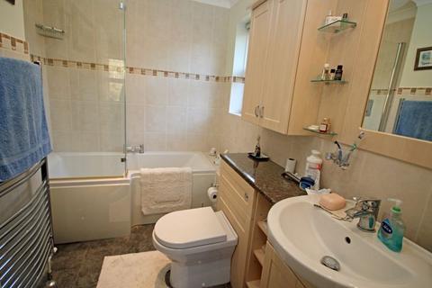 2 Westgrove, Fordingbridge, SP6 1LS