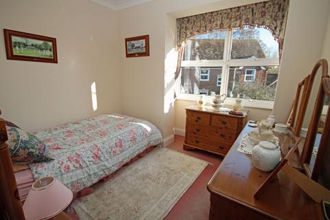 2 Westgrove, Fordingbridge, SP6 1LS