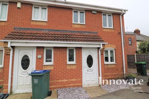 3 bedroom semi-detached house to rent, Penstock Drive, Oldbury B69