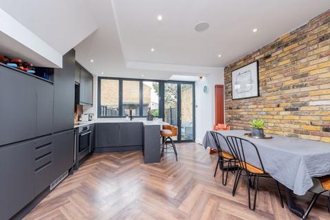 30 Mill Road, London, SW19 2NE