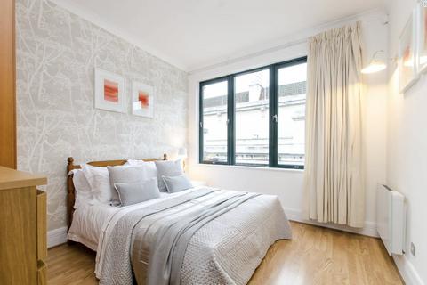 2 bedroom flat for sale, East Block, Forum Magnum Square, London, SE1