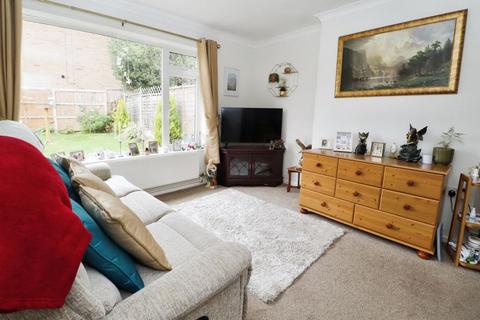 2 bedroom bungalow for sale, Seaview Road, Brightlingsea, CO7