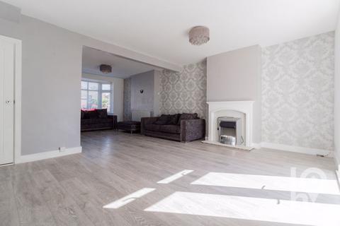 13 Harps Avenue, Minster On Sea, Sheerness, ME12 3PF