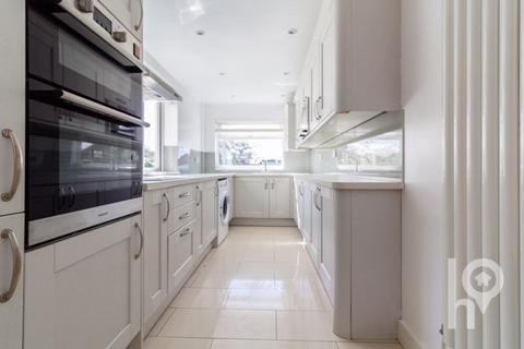 13 Harps Avenue, Minster On Sea, Sheerness, ME12 3PF