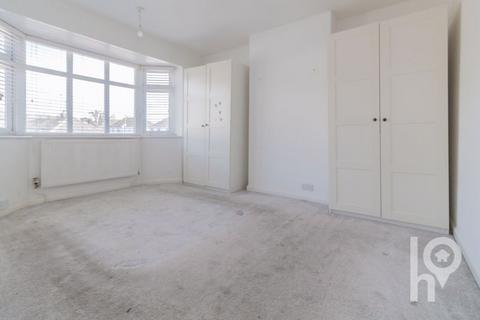13 Harps Avenue, Minster On Sea, Sheerness, ME12 3PF