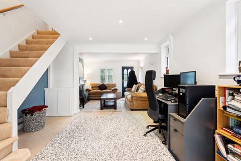 61 Rushett Close, Thames Ditton, KT7 0UT