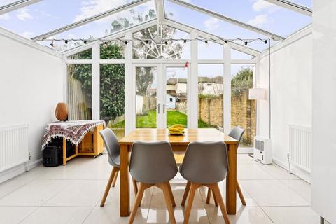 61 Rushett Close, Thames Ditton, KT7 0UT