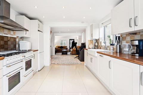 61 Rushett Close, Thames Ditton, KT7 0UT