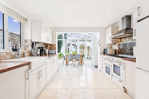 61 Rushett Close, Thames Ditton, KT7 0UT