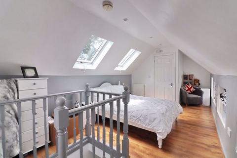 7 The Polygon, Salford, M7 2HS