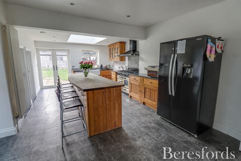 41 Mascalls Lane, Brentwood, CM14 5LR