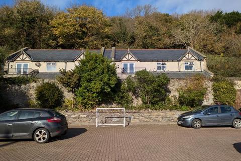 2 bedroom apartment for sale, Bakers Court Lane, Lynton