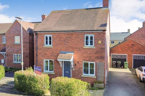 4 bedroom detached house for sale, Jubilee Close, Bedford MK44