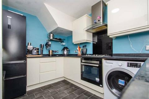 3 bedroom townhouse for sale, Gullick Way, Burntwood WS7