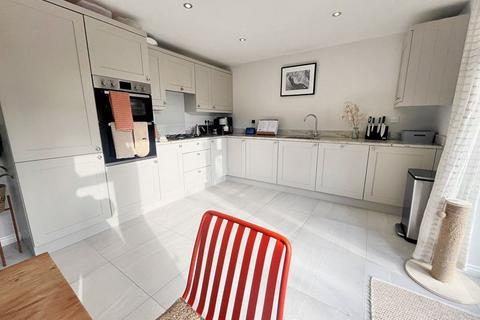 3 bedroom detached house for sale, Suffolk Way, Worcester WR3