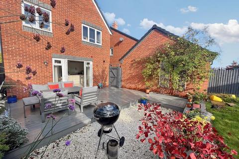 3 bedroom detached house for sale, Suffolk Way, Worcester WR3