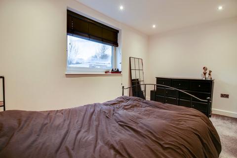 1a Birfed Crescent, Leeds, LS4 2QF