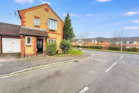 3 bedroom link detached house for sale, Lorimer Close, Bushmead, Luton, Bedfordshire, LU2 7RL