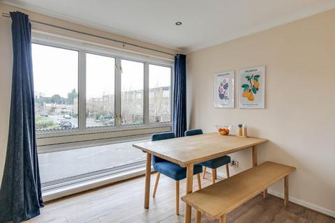 112 Turnpike Link, Croydon, CR0 5NY