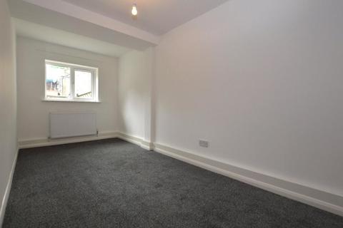 2 bedroom apartment to rent, Knighton Park Road, London, SE26