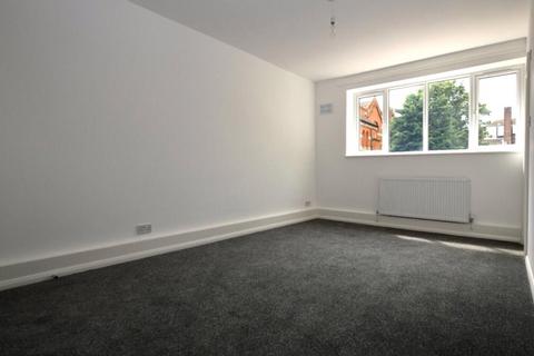 2 bedroom apartment to rent, Knighton Park Road, London, SE26