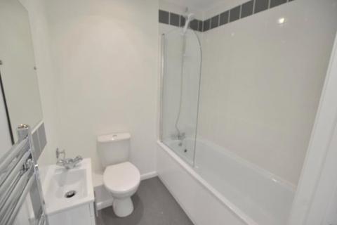 2 bedroom apartment to rent, Knighton Park Road, London, SE26