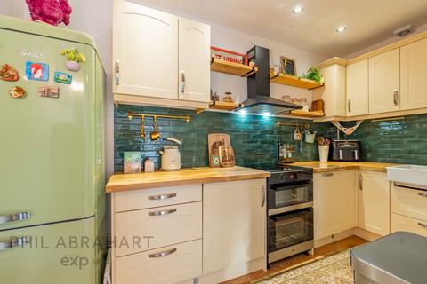 1 bedroom flat for sale, North Road, Queenborough ME11