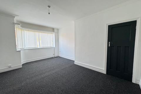 2 bedroom flat to rent, Falstaff Road, North Shields