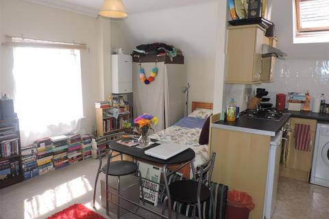 Studio for sale, West Street, Fareham