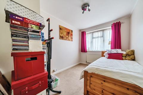 95 Glebe Lane, Harrow, HA3 9JX