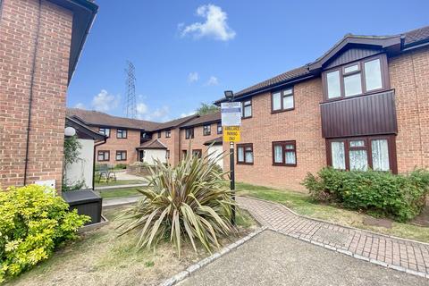 2 bedroom flat for sale, Bowes Close, Sidcup, DA15