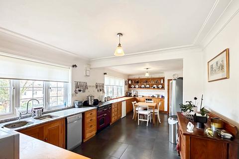 17 Hill Crescent, Bexley, DA5 2DA