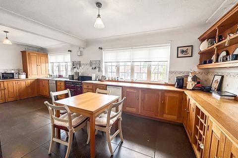 17 Hill Crescent, Bexley, DA5 2DA
