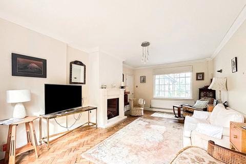 17 Hill Crescent, Bexley, DA5 2DA