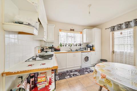 2 bedroom apartment for sale, Nugents Court, St. Thomas Drive, Pinner