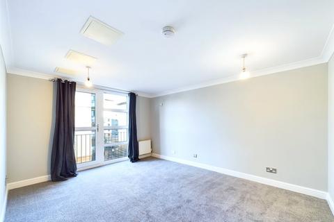 10/9 Tower Place, Edinburgh, EH6 7BZ