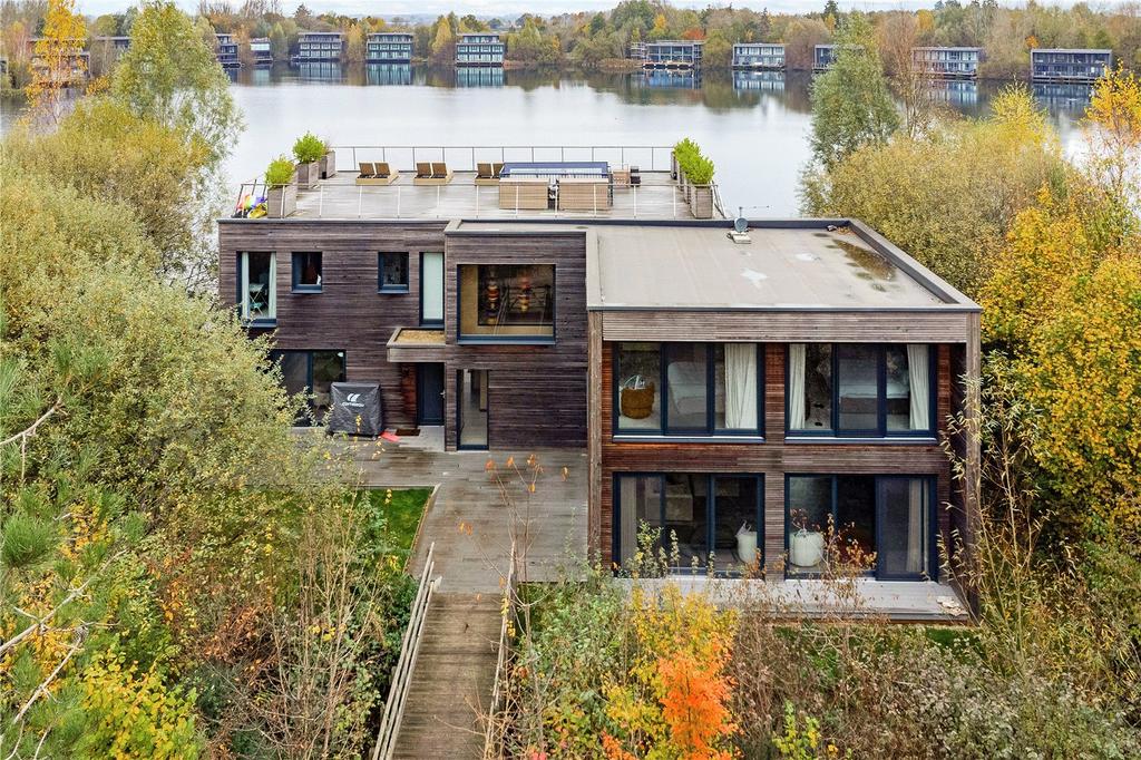 Lago Front View