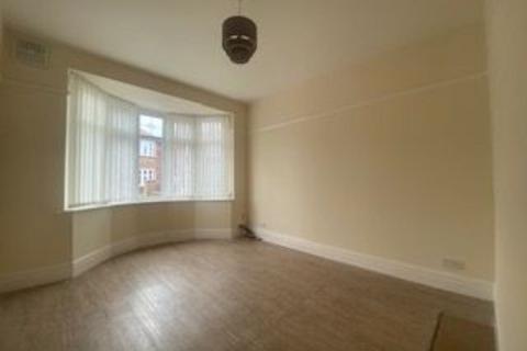 2 bedroom flat to rent, Newcastle upon Tyne NE15